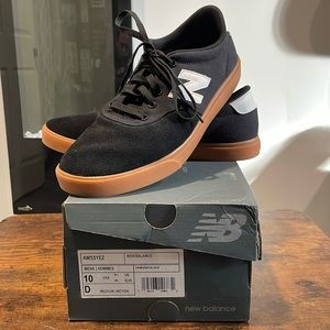 New Balance Men’s Size 10